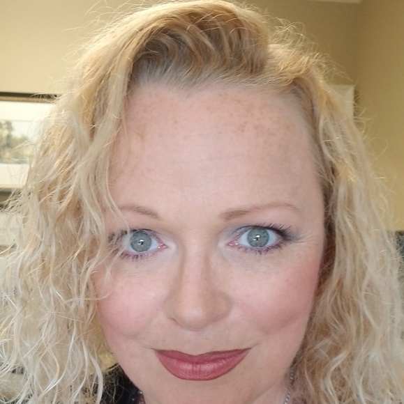 Meet your Posher, Kimberly - Picture 10 of 10